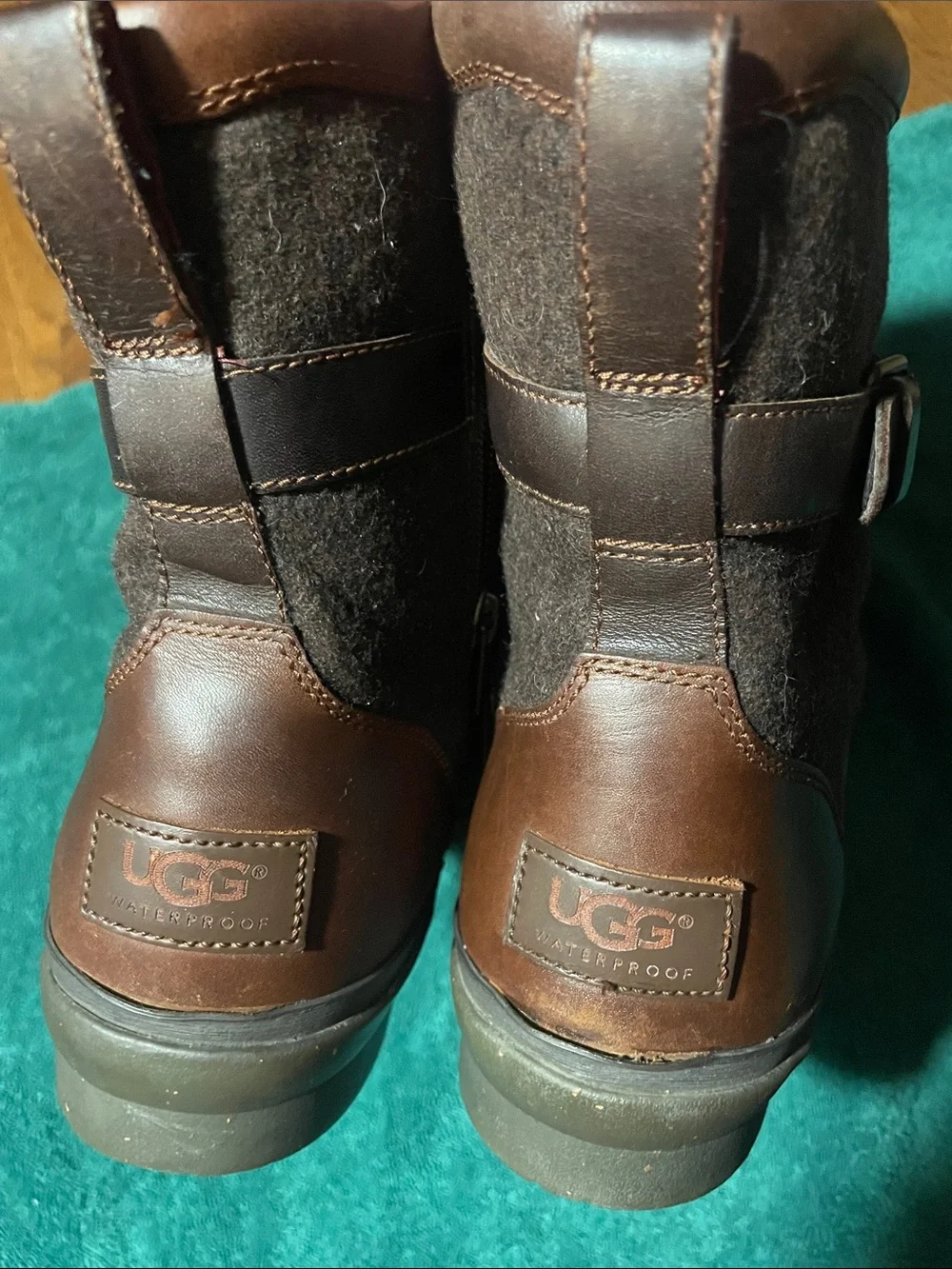 UGG Kesey boots